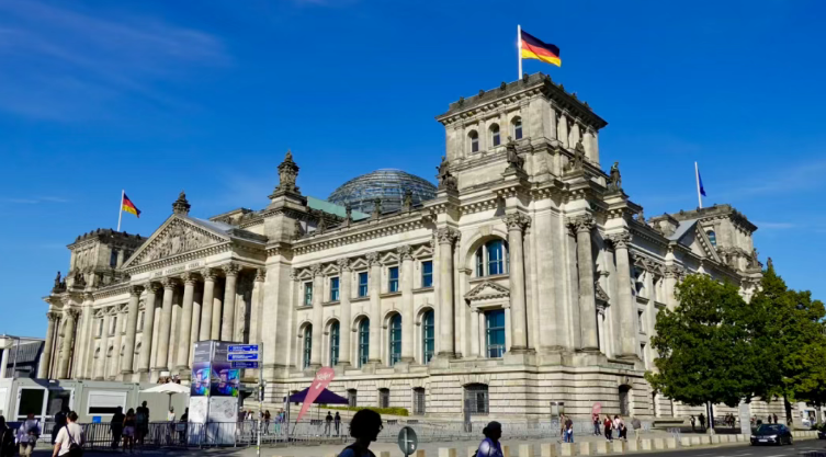 聚趣留学：欧洲留学宝藏指南，免学费、高性价比，德法西等你来探索！