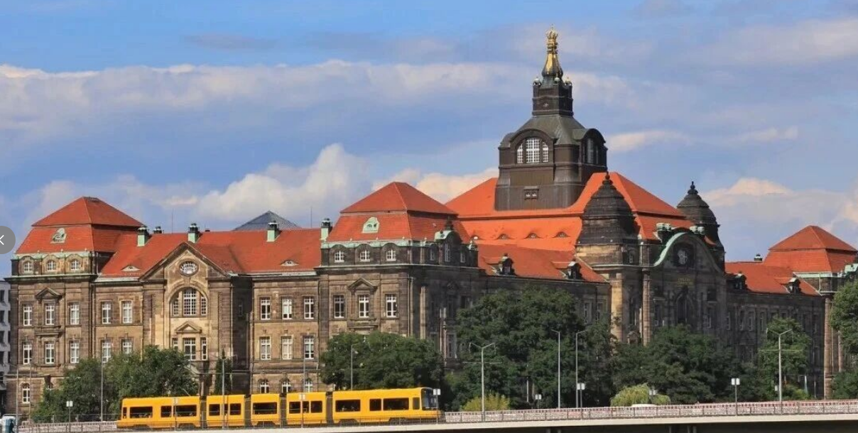 聚趣留学：德国留学全攻略：0学费+高就业率，这些王牌专业和申请条件你必须知道！​