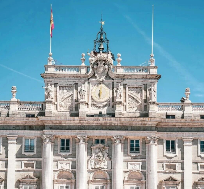 聚趣留学：2026西班牙留学全预算清单！公立VS私立学费差3倍，中小城市竟省这么多？